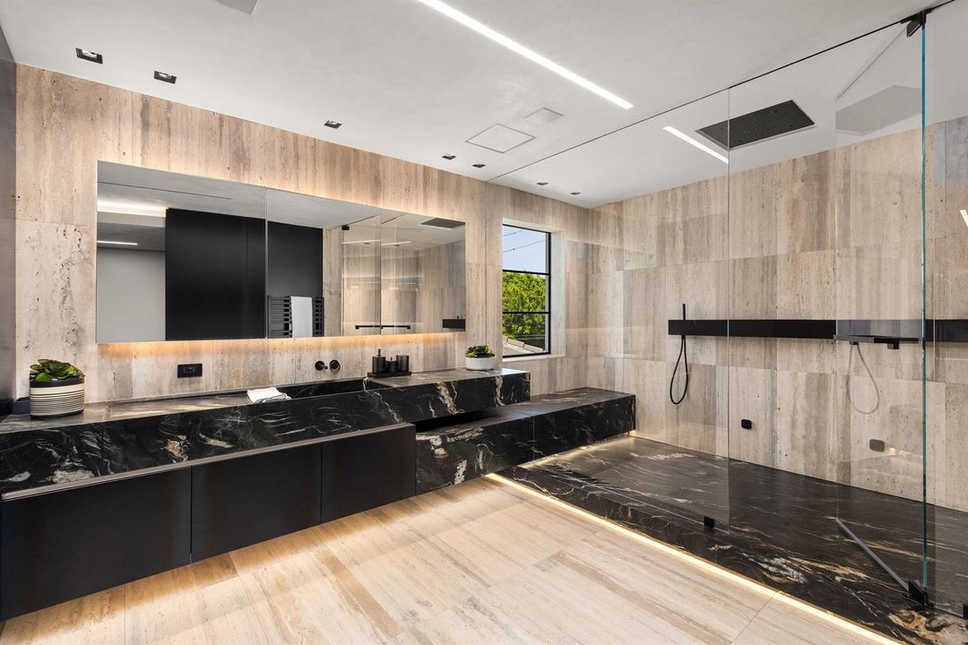 Master Bath 13