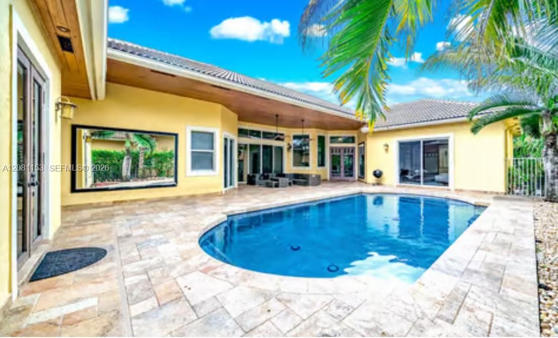For Rent: $8,000 (5 beds, 4 baths, 3284 Square Feet)