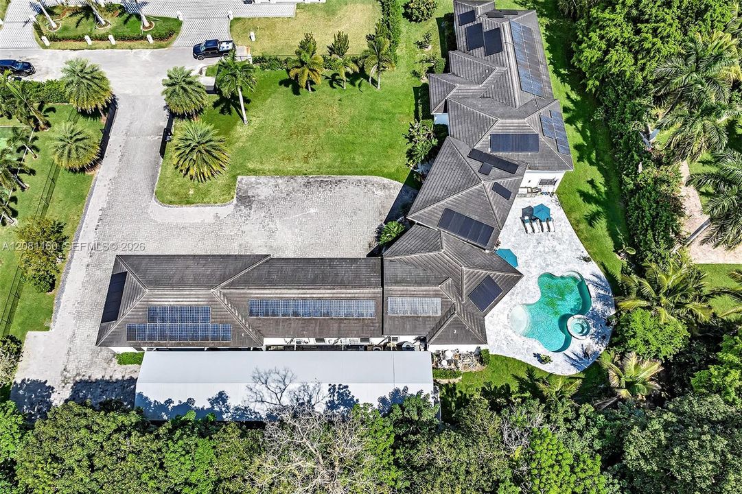 For Sale: $3,999,900 (4 beds, 3 baths, 4401 Square Feet)