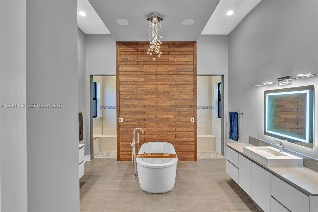 For Sale: $3,999,900 (4 beds, 3 baths, 4401 Square Feet)