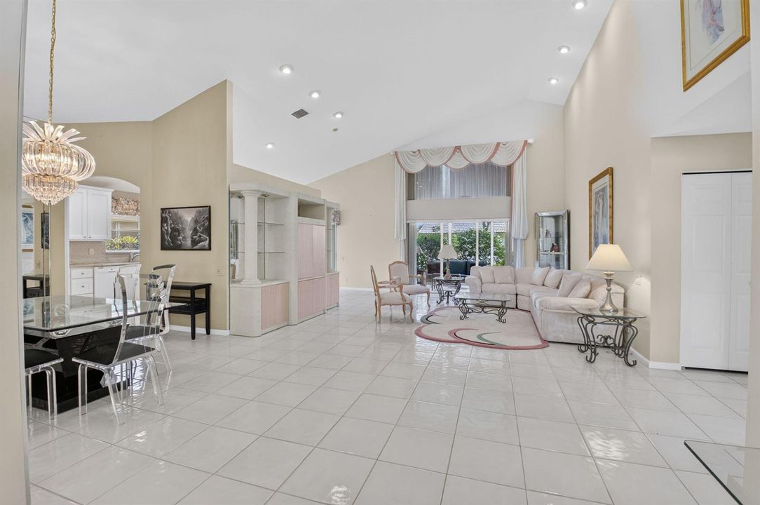 Volume ceilings