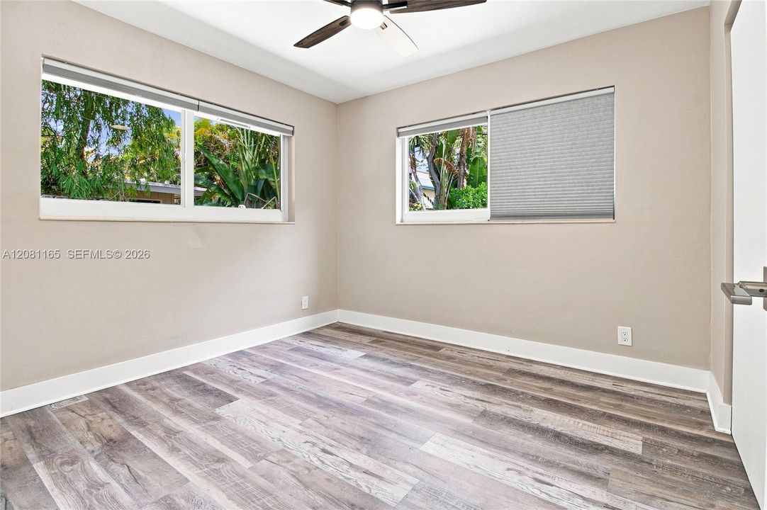 For Rent: $2,700 (2 beds, 2 baths, 950 Square Feet)