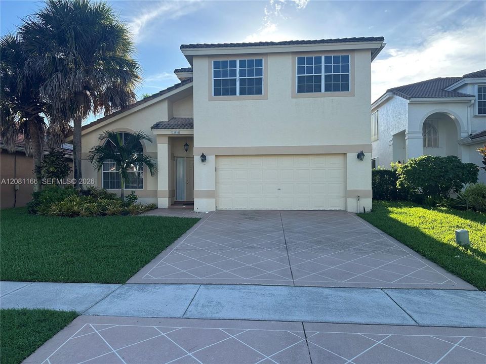 For Rent: $4,800 (4 beds, 2 baths, 1830 Square Feet)