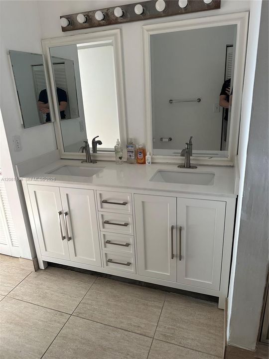 For Rent: $4,800 (4 beds, 2 baths, 1830 Square Feet)