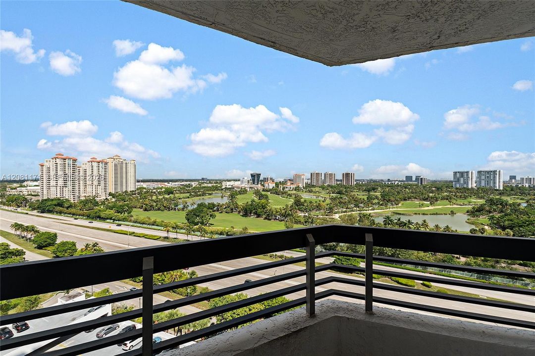 En Venta: $410,000 (2 camas, 2 baños, 1181 Pies cuadrados)