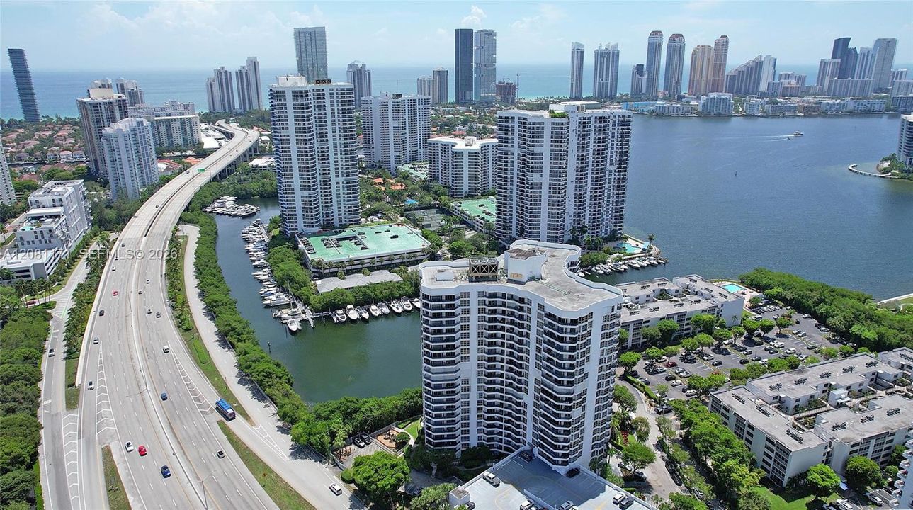 En Venta: $410,000 (2 camas, 2 baños, 1181 Pies cuadrados)