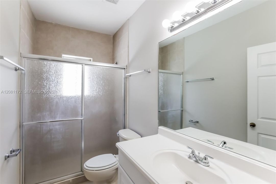 В аренду: $2,900 (5 спален, 3 ванн, 2170 Квадратных фут)