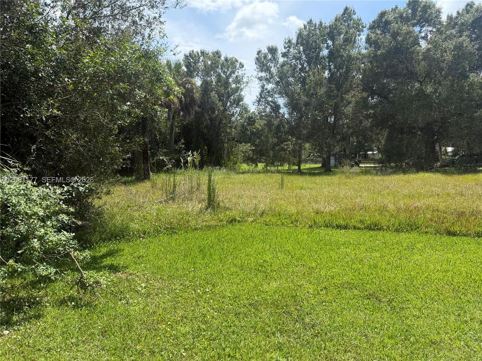 En Venta: $79,900 (1.07 acres)