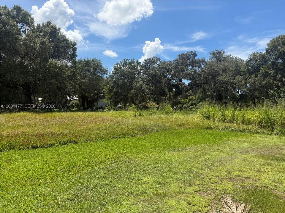 En Venta: $79,900 (1.07 acres)