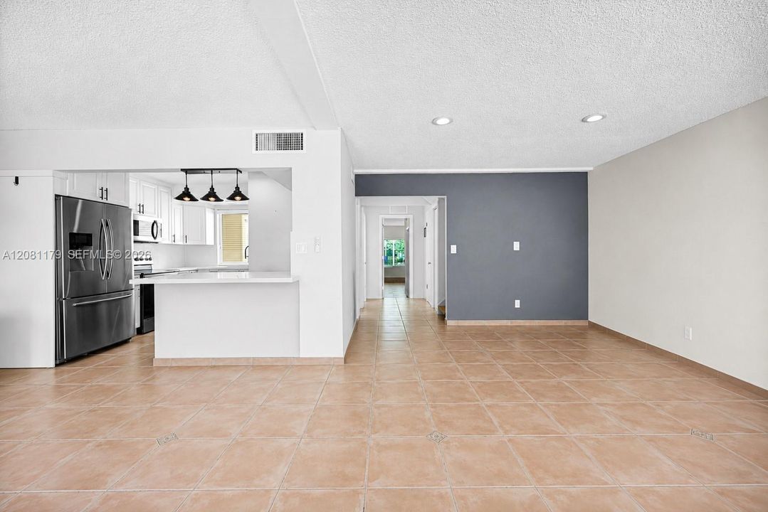 For Rent: $3,800 (4 beds, 3 baths, 1970 Square Feet)