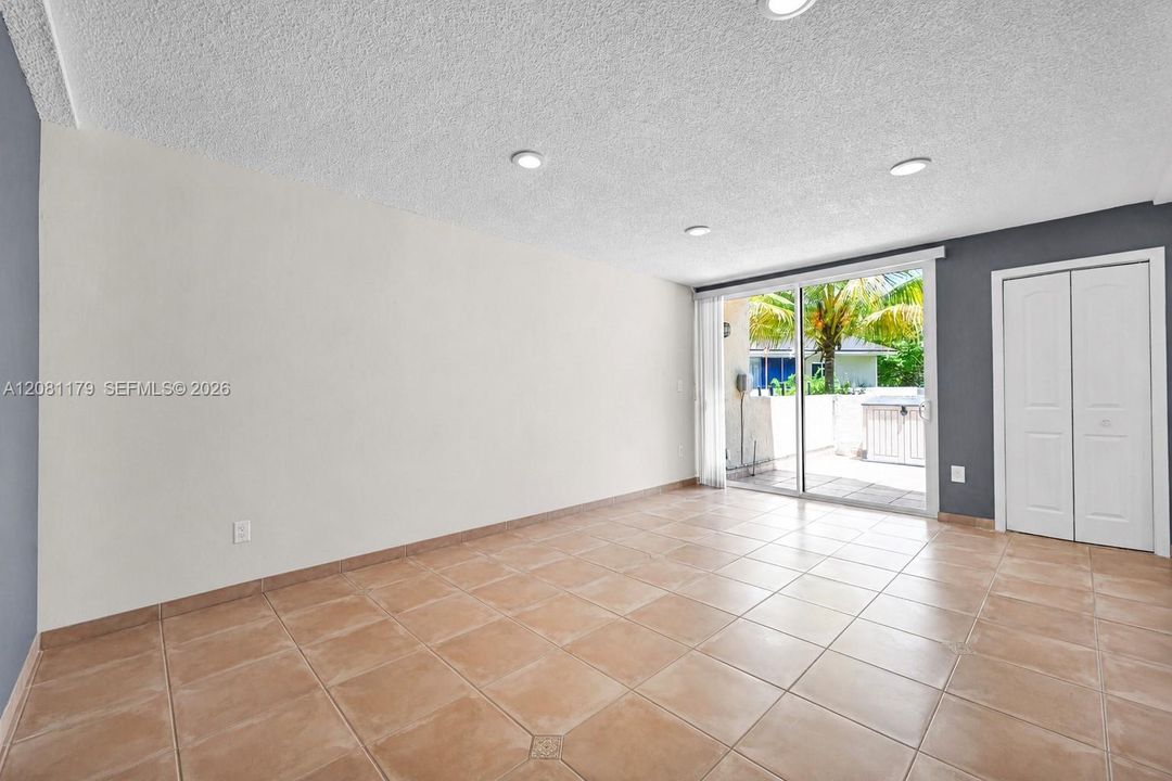 For Rent: $3,800 (4 beds, 3 baths, 1970 Square Feet)