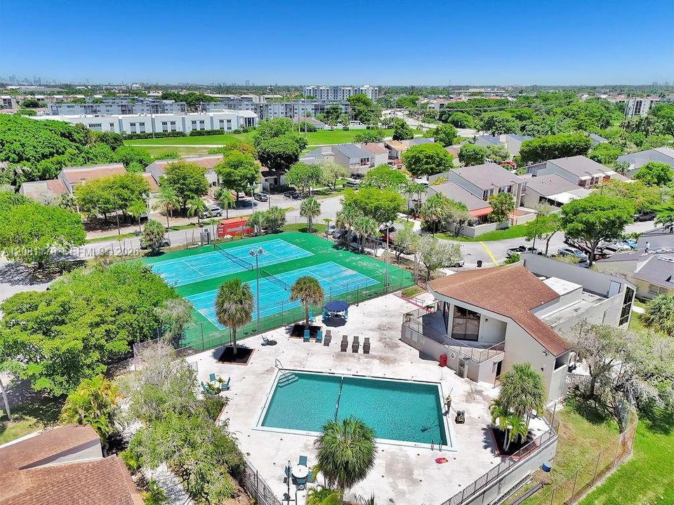 For Rent: $3,800 (4 beds, 3 baths, 1970 Square Feet)