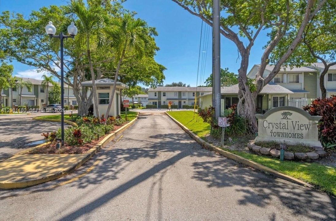 En Venta: $325,000 (2 camas, 2 baños, 1132 Pies cuadrados)