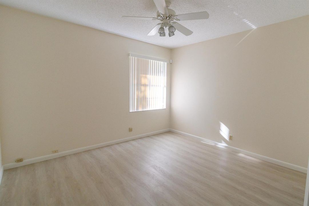 Royal Palm court-2949