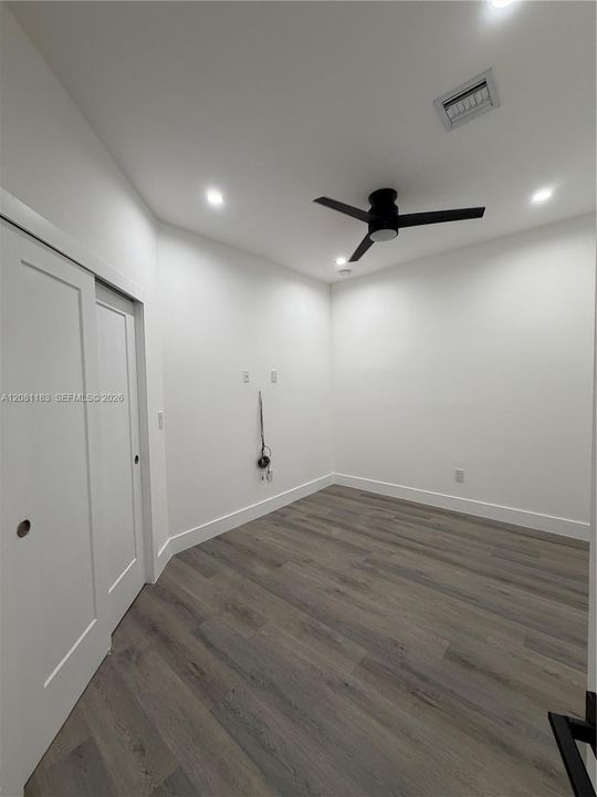 For Rent: $4,700 (4 beds, 2 baths, 2006 Square Feet)
