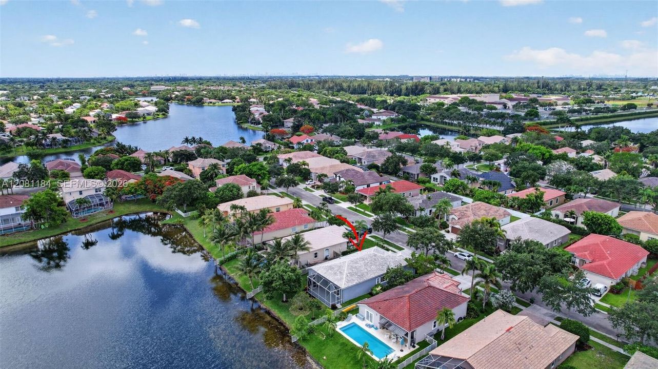 En Venta: $750,000 (4 camas, 3 baños, 2102 Pies cuadrados)