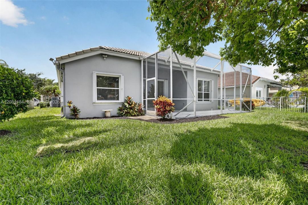 En Venta: $750,000 (4 camas, 3 baños, 2102 Pies cuadrados)