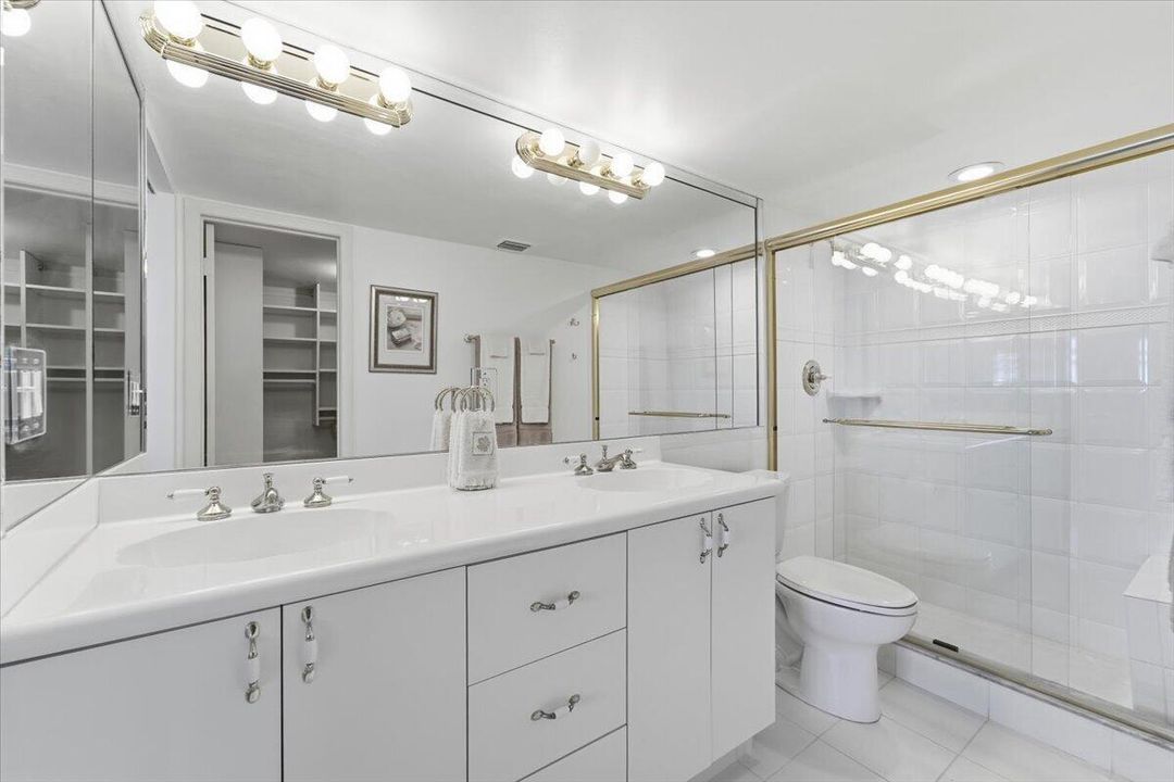 primary bath double sinks