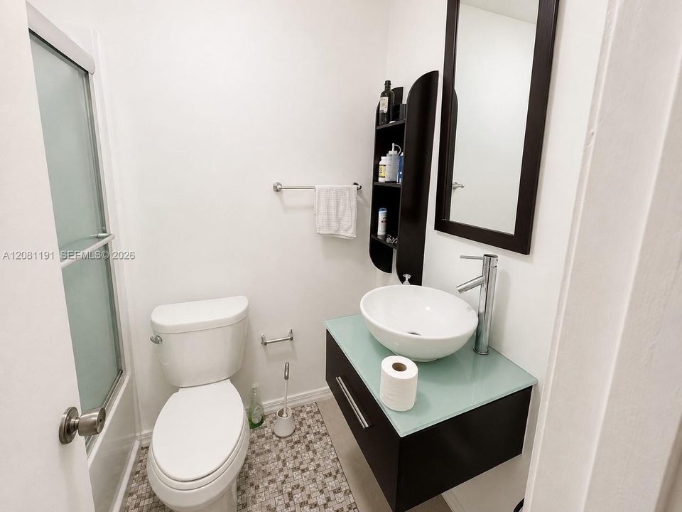 En Venta: $474,900 (3 camas, 2 baños, 1310 Pies cuadrados)