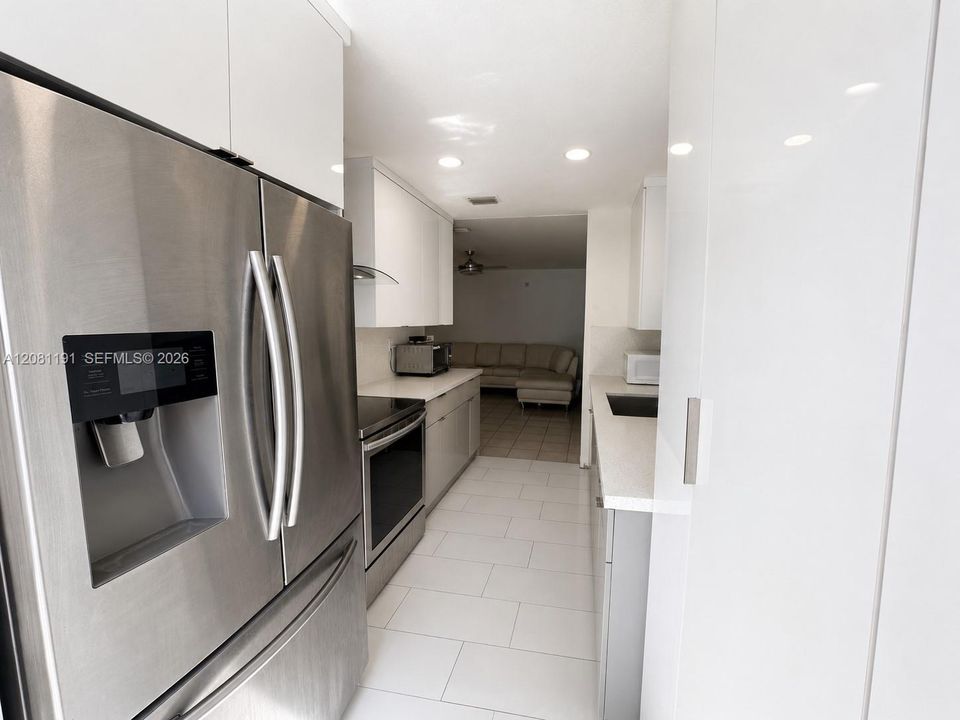 En Venta: $474,900 (3 camas, 2 baños, 1310 Pies cuadrados)