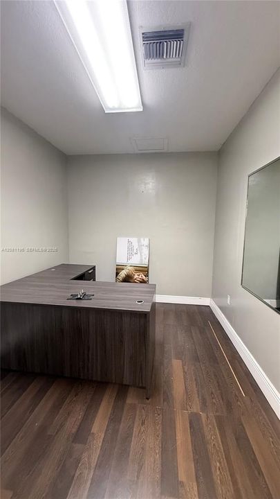 В аренду: $2,957 (0 спален, 0 ванн, 0 Квадратных фут)