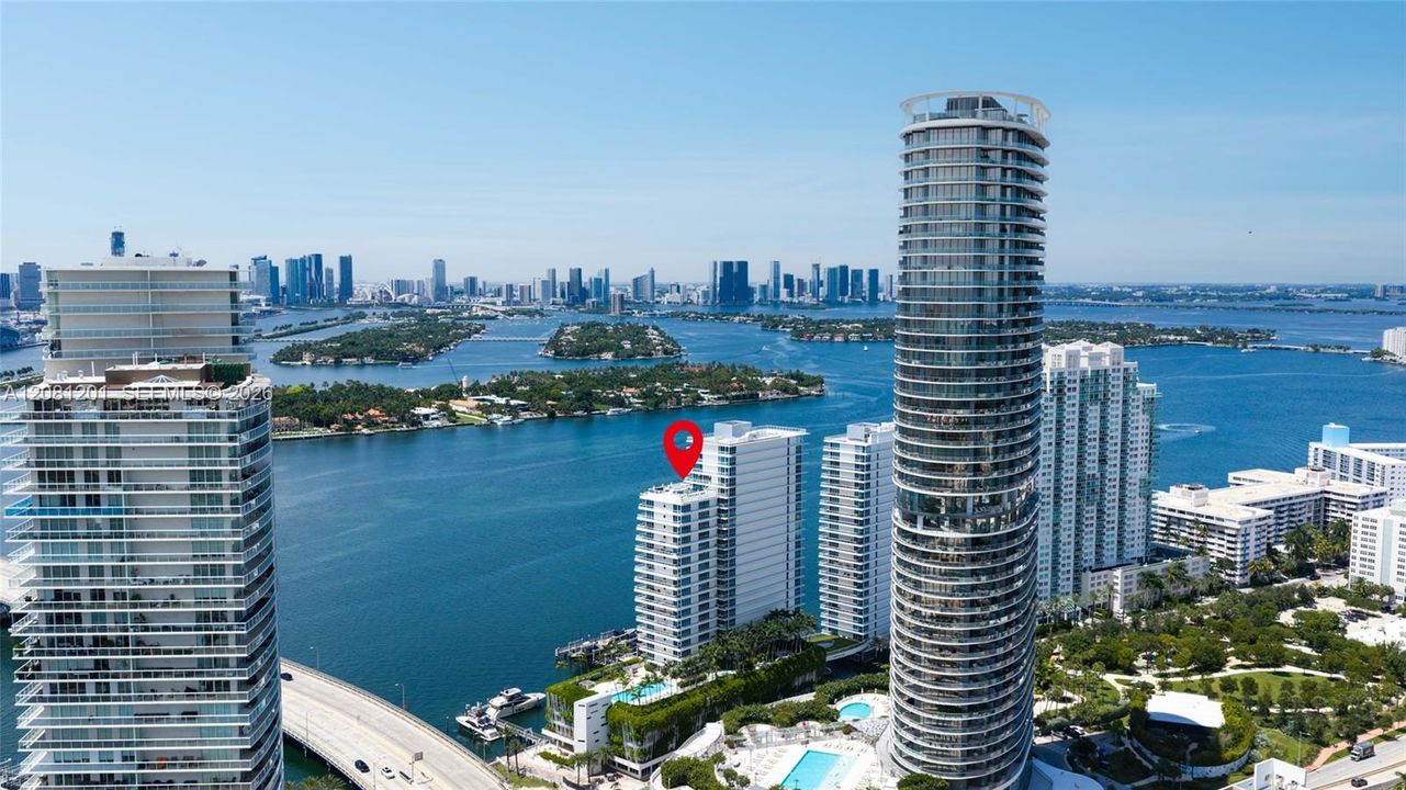 На продажу: $2,950,000 (3 спален, 3 ванн, 1994 Квадратных фут)