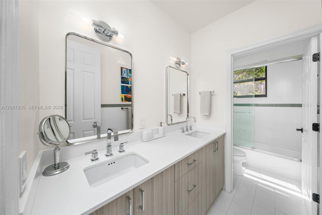 For Sale: $4,000,000 (5 beds, 5 baths, 0 Square Feet)