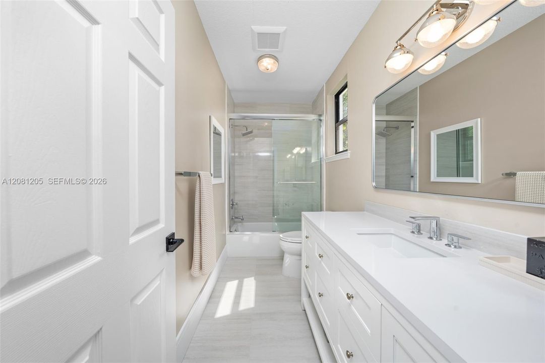 For Sale: $4,000,000 (5 beds, 5 baths, 0 Square Feet)