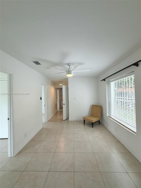 For Rent: $2,995 (2 beds, 1 baths, 1053 Square Feet)