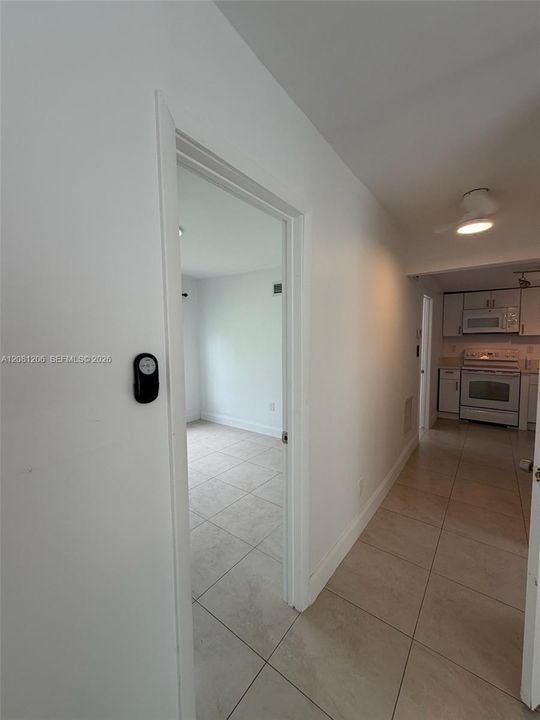 For Rent: $2,995 (2 beds, 1 baths, 1053 Square Feet)