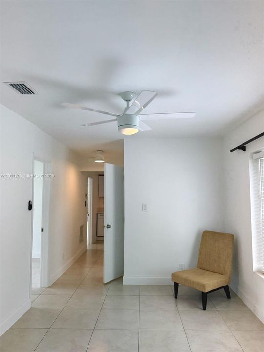 For Rent: $2,995 (2 beds, 1 baths, 1053 Square Feet)