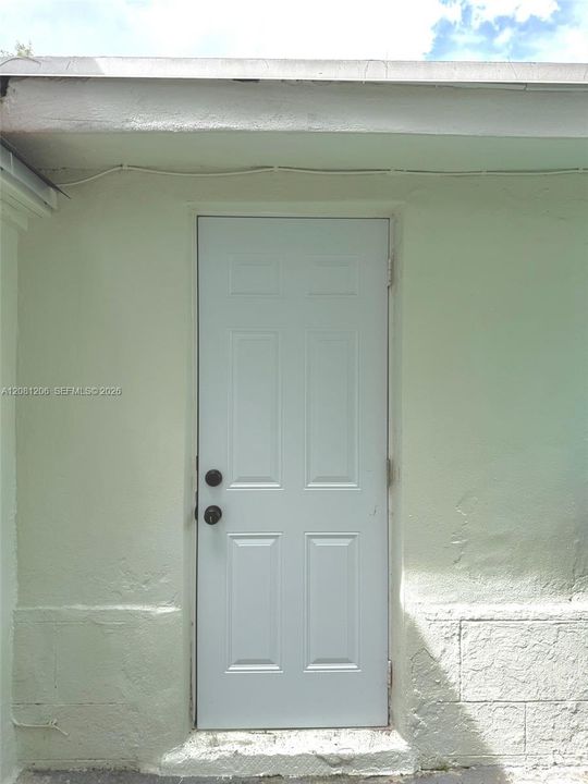 For Rent: $2,995 (2 beds, 1 baths, 1053 Square Feet)