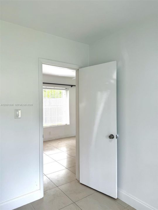 For Rent: $2,995 (2 beds, 1 baths, 1053 Square Feet)