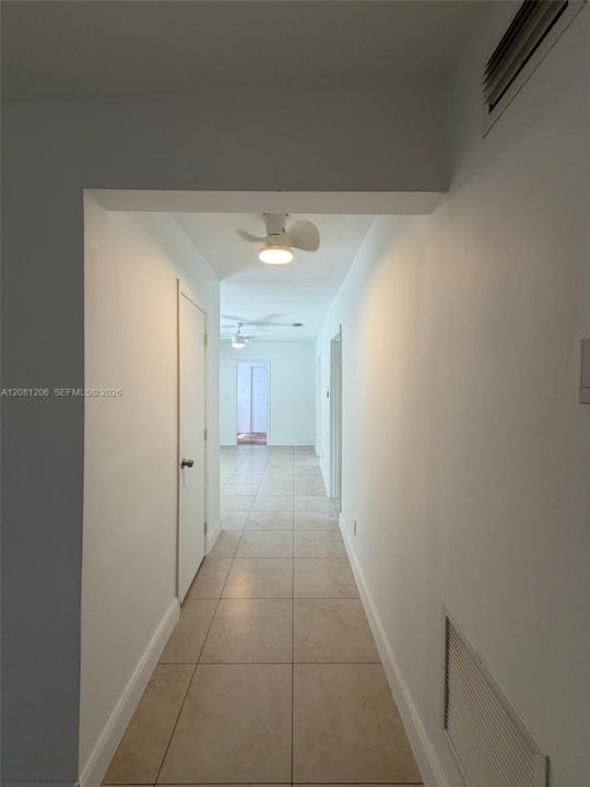 For Rent: $2,995 (2 beds, 1 baths, 1053 Square Feet)