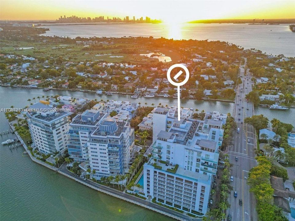 For Sale: $1,679,000 (2 beds, 3 baths, 2149 Square Feet)