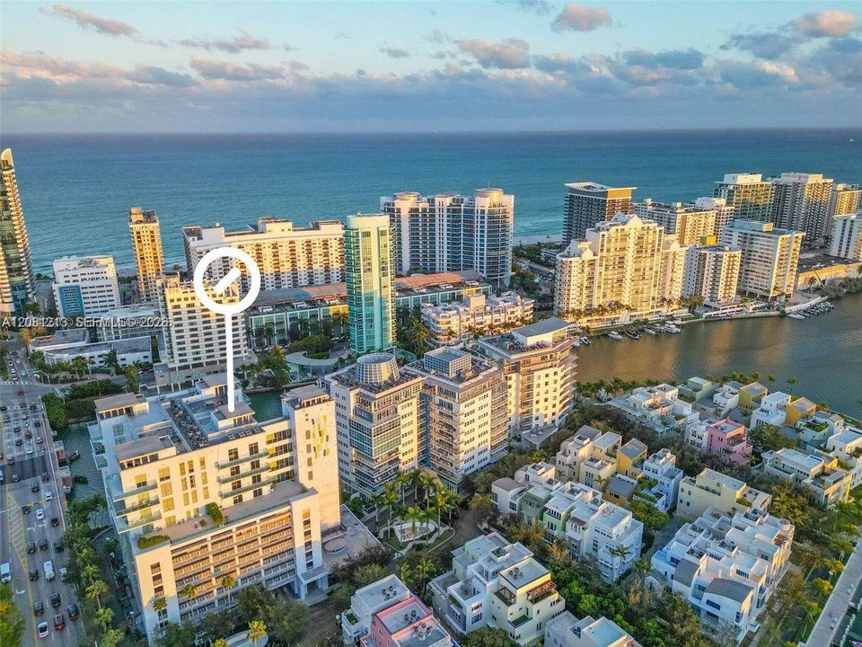 For Sale: $1,679,000 (2 beds, 3 baths, 2149 Square Feet)