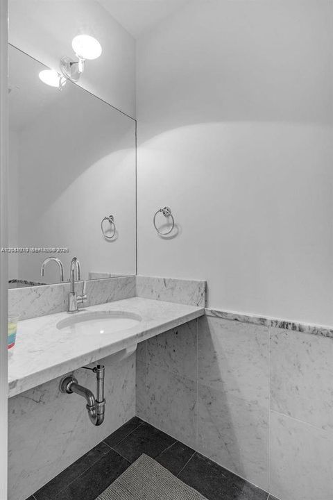 For Sale: $1,679,000 (2 beds, 3 baths, 2149 Square Feet)