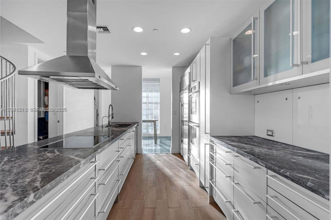 For Sale: $1,679,000 (2 beds, 3 baths, 2149 Square Feet)