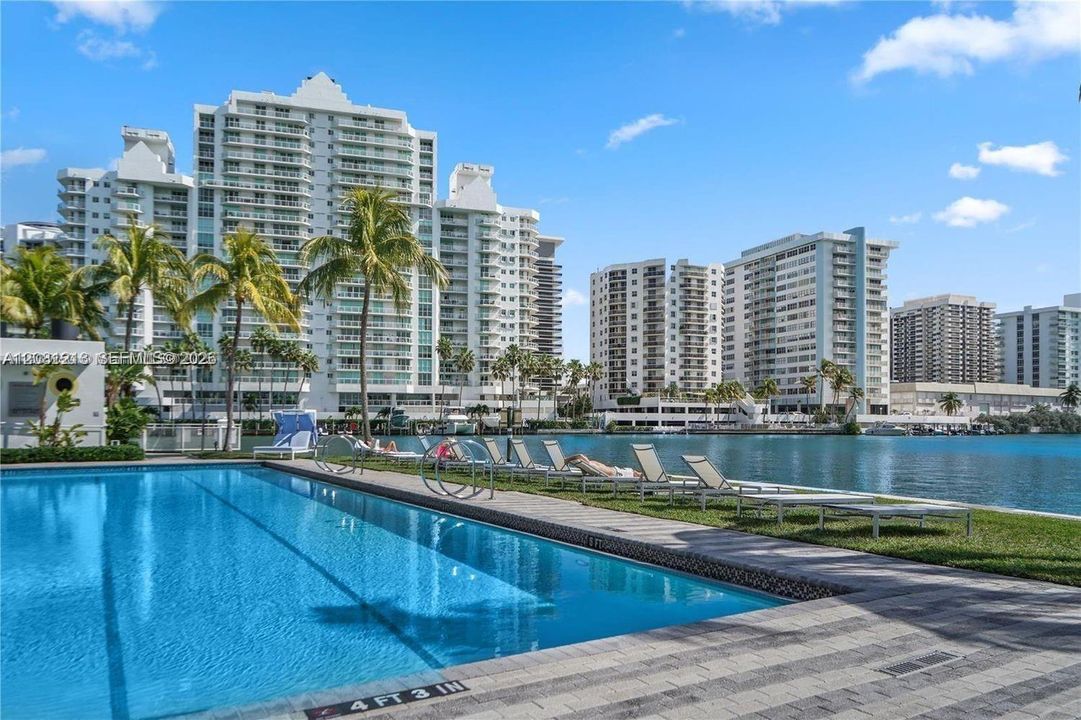 For Sale: $1,679,000 (2 beds, 3 baths, 2149 Square Feet)