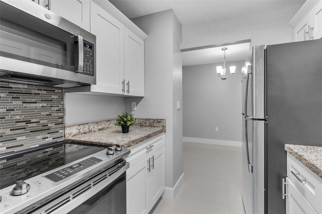 For Rent: $2,300 (2 beds, 2 baths, 1000 Square Feet)