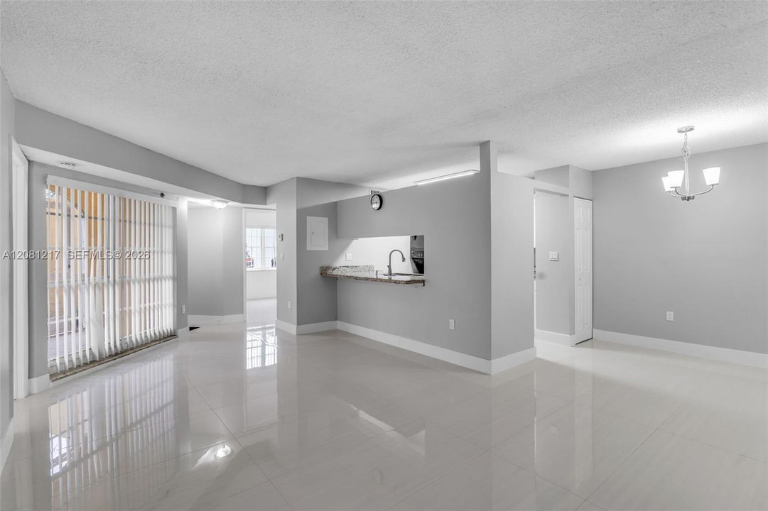 For Rent: $2,300 (2 beds, 2 baths, 1000 Square Feet)