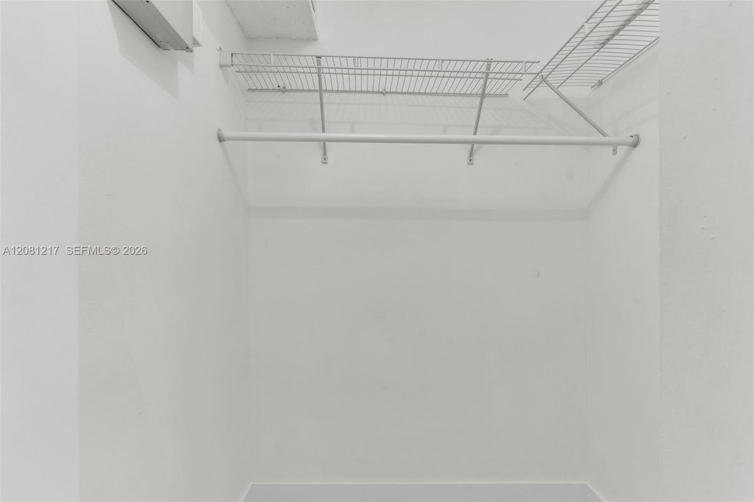 For Rent: $2,300 (2 beds, 2 baths, 1000 Square Feet)