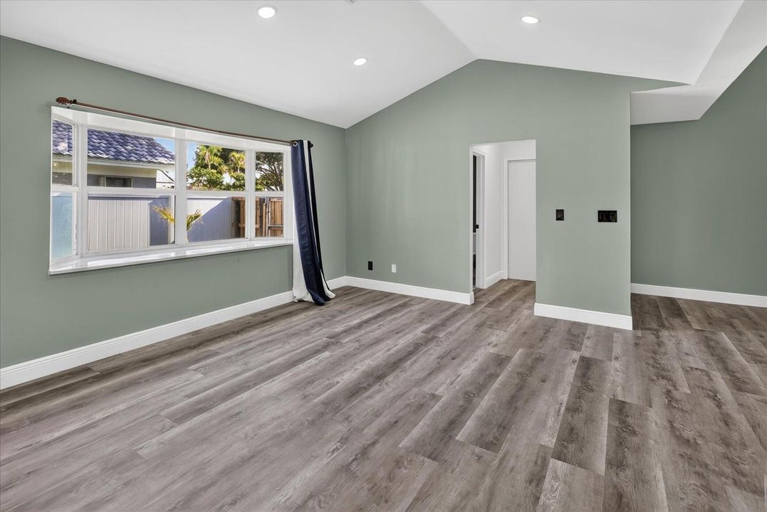 21-3230-Alexander-Ct-Palm-City-WindowSti