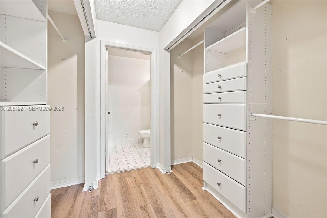На продажу: $455,000 (3 спален, 2 ванн, 1273 Квадратных фут)