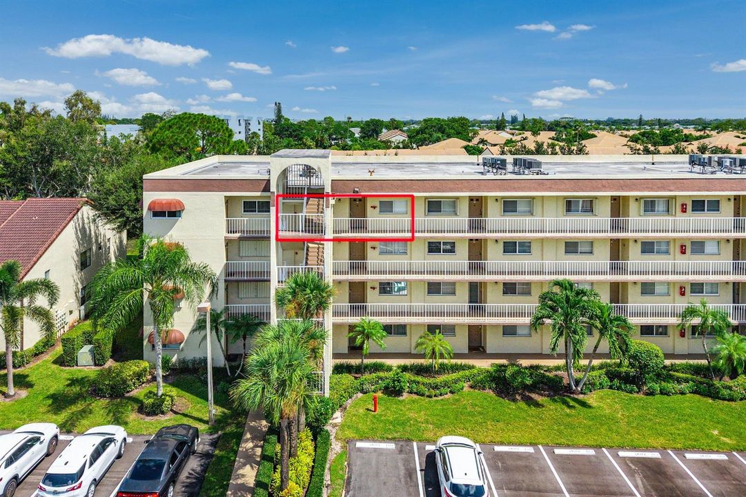033-4735LucerneLakesBoulevardWest-402-La