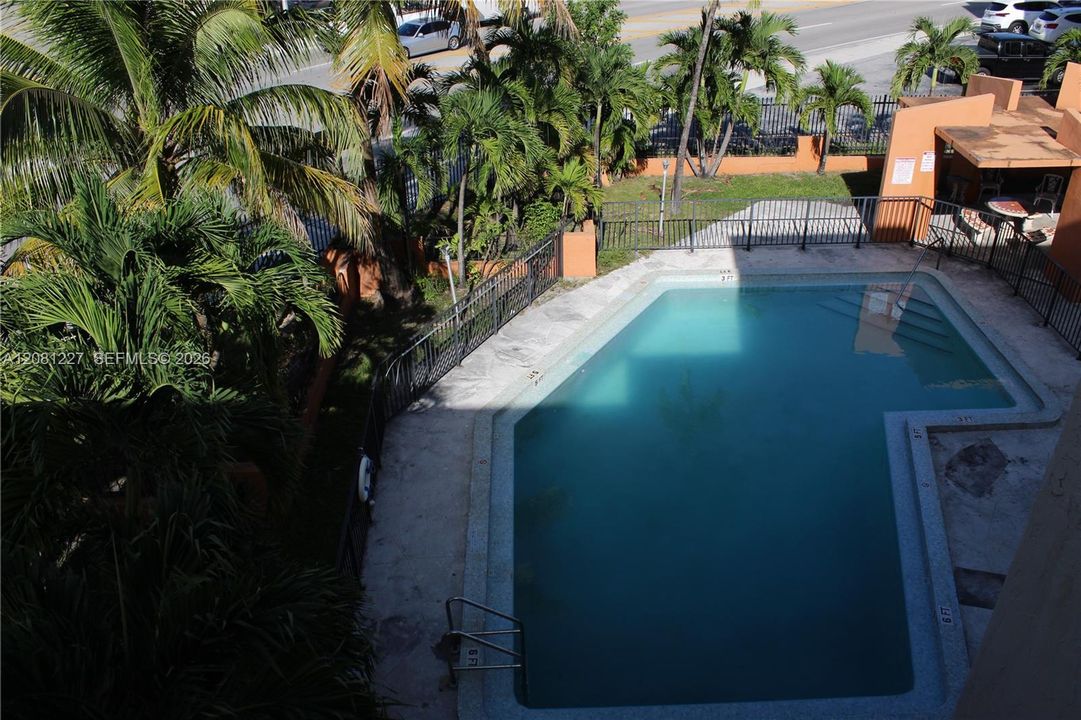 En Venta: $265,000 (2 camas, 1 baños, 943 Pies cuadrados)