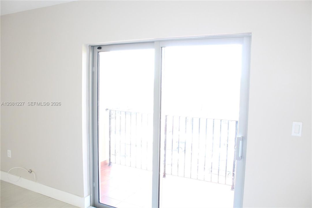 En Venta: $265,000 (2 camas, 1 baños, 943 Pies cuadrados)