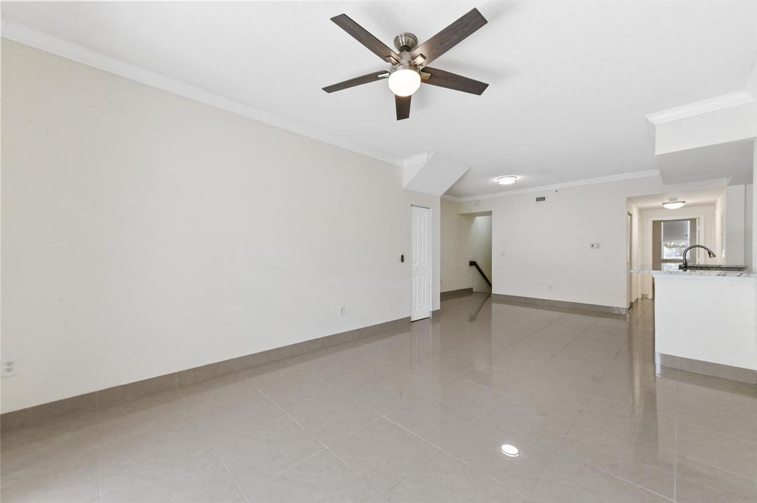 11 Livingroom 05