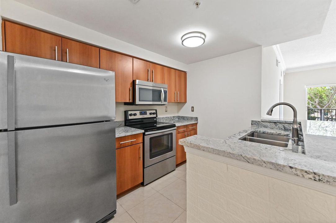 13 Kitchen 02