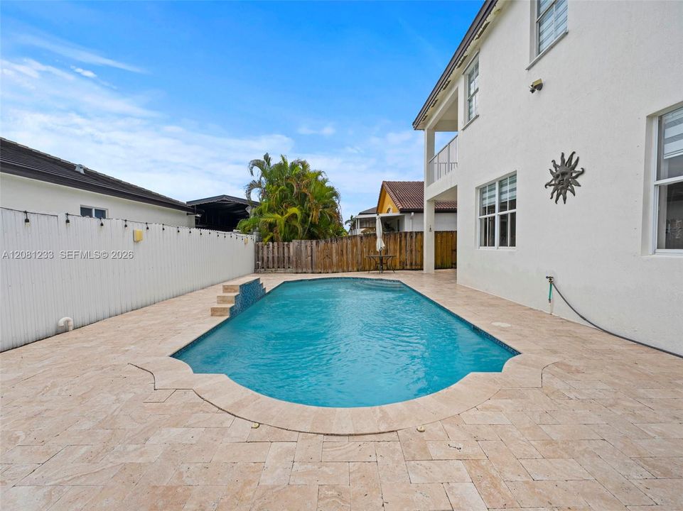 For Sale: $869,999 (4 beds, 2 baths, 2372 Square Feet)